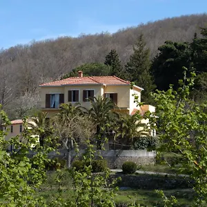  Alloggio per agriturismo Valle Maira, Agriturismo Nel Parco Dei Nebrodi